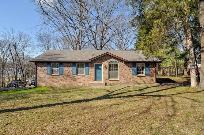 106 Sugar Tree Ln
