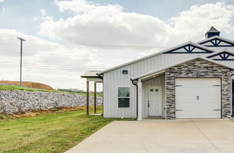 200 BAINBRIDGE DRIVE A