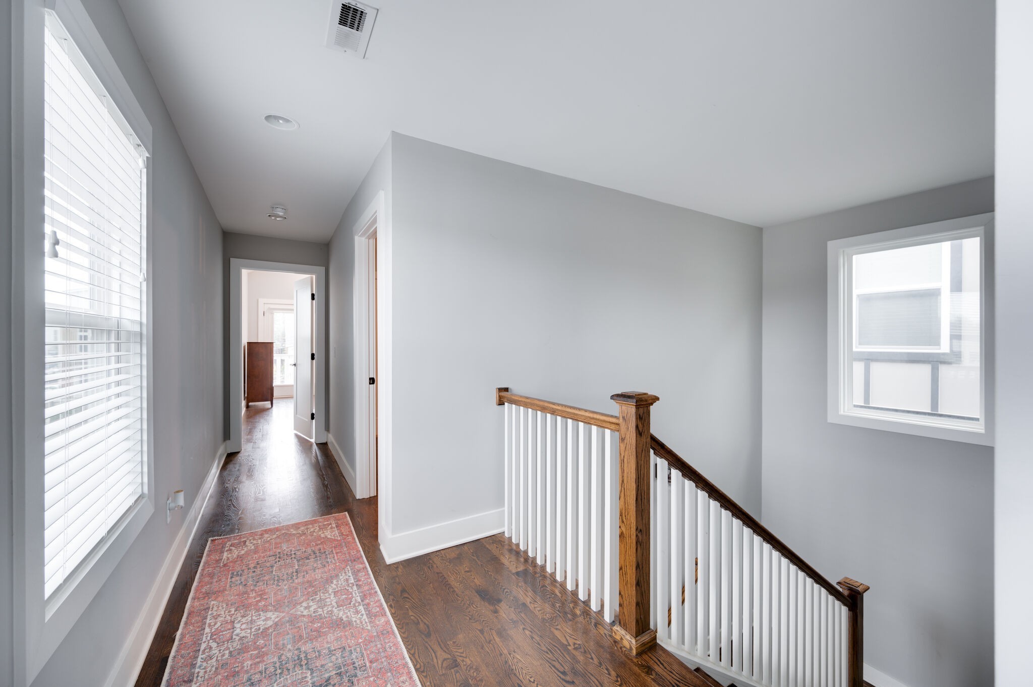 Nashville, Tennessee 37210, United States, 4 Bedrooms Bedrooms, ,3 BathroomsBathrooms,Residential,Active,122976