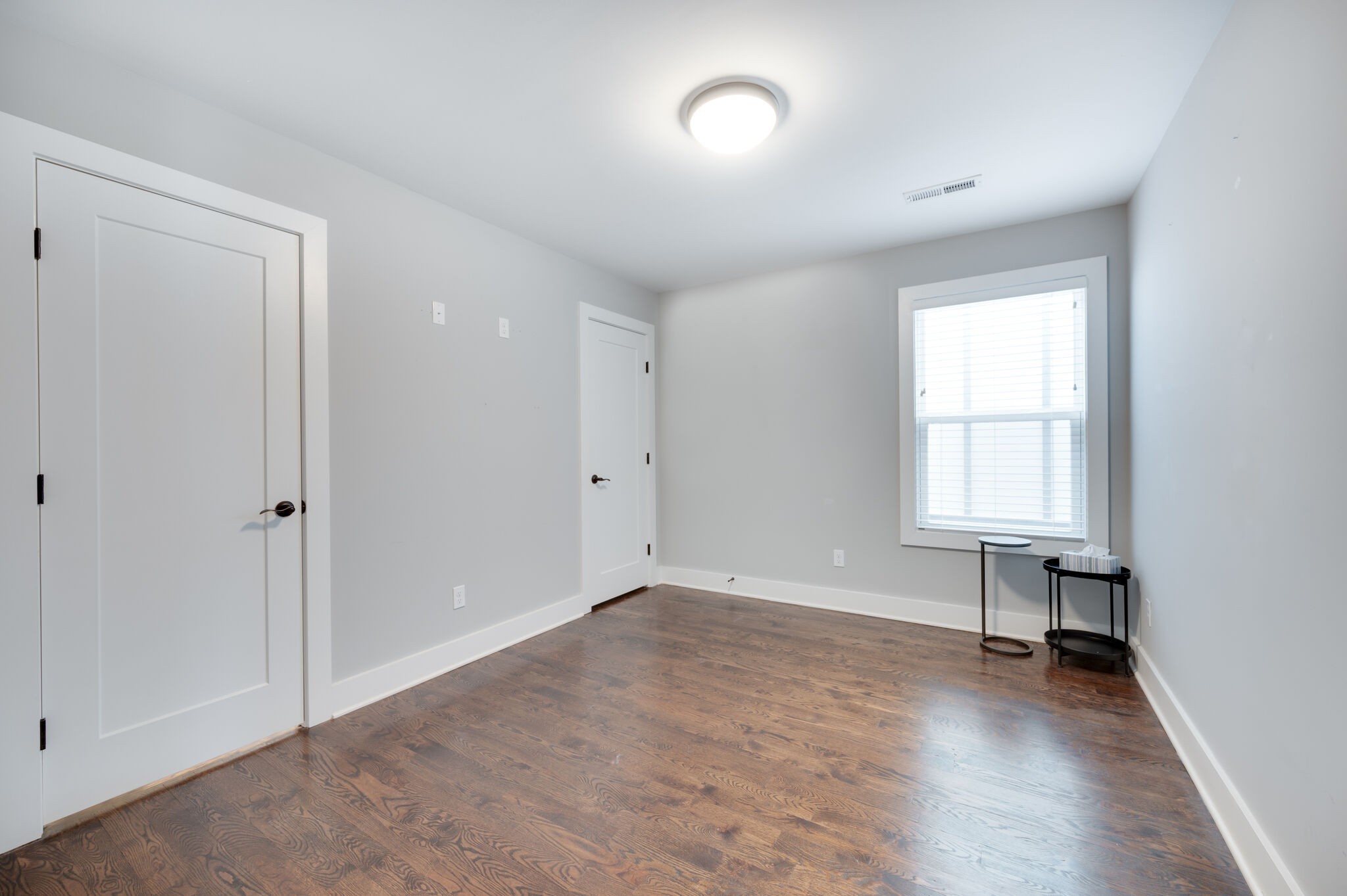 Nashville, Tennessee 37210, United States, 4 Bedrooms Bedrooms, ,3 BathroomsBathrooms,Residential,Active,122976