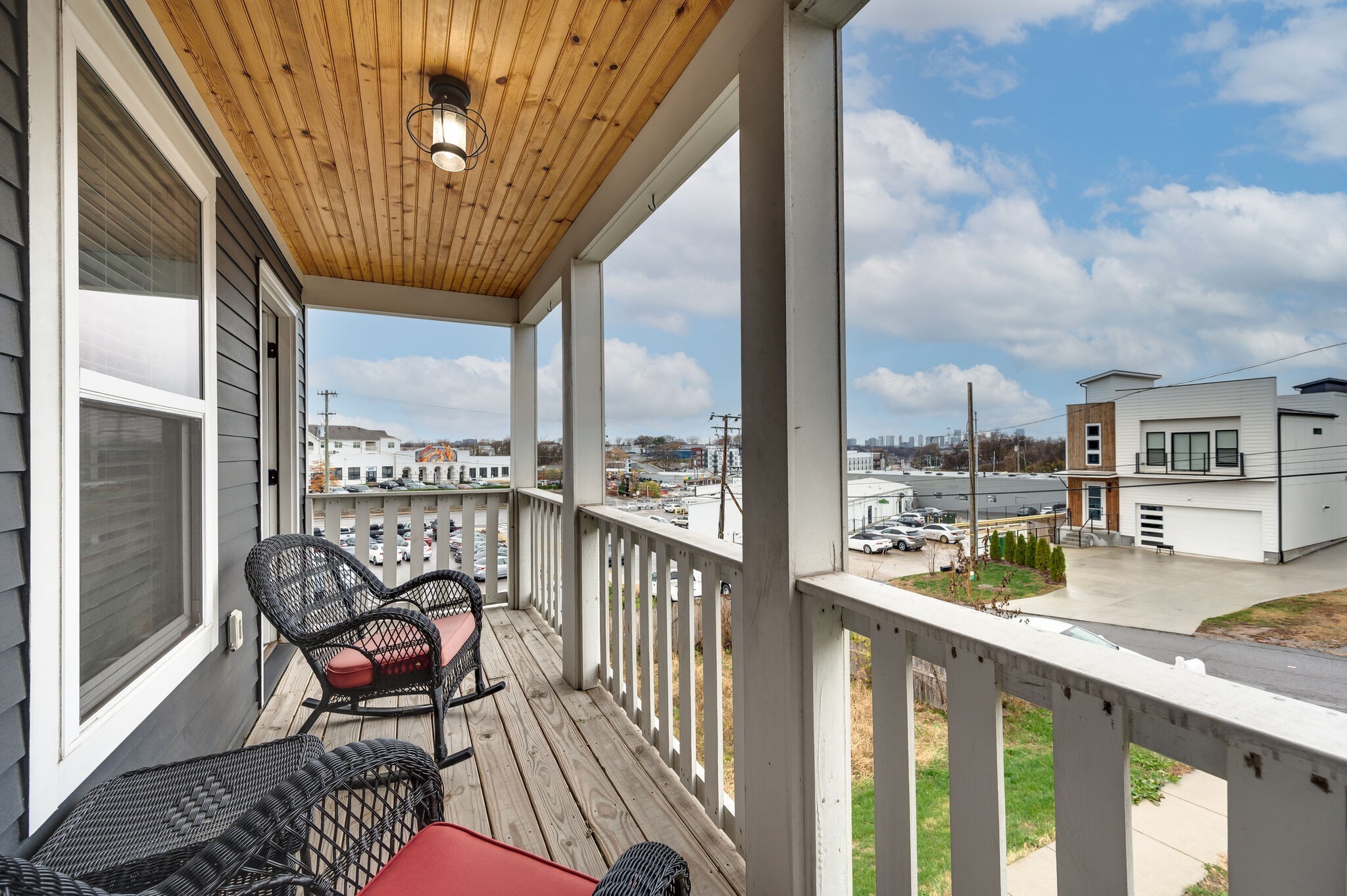 Nashville, Tennessee 37210, United States, 4 Bedrooms Bedrooms, ,3 BathroomsBathrooms,Residential,Active,122976