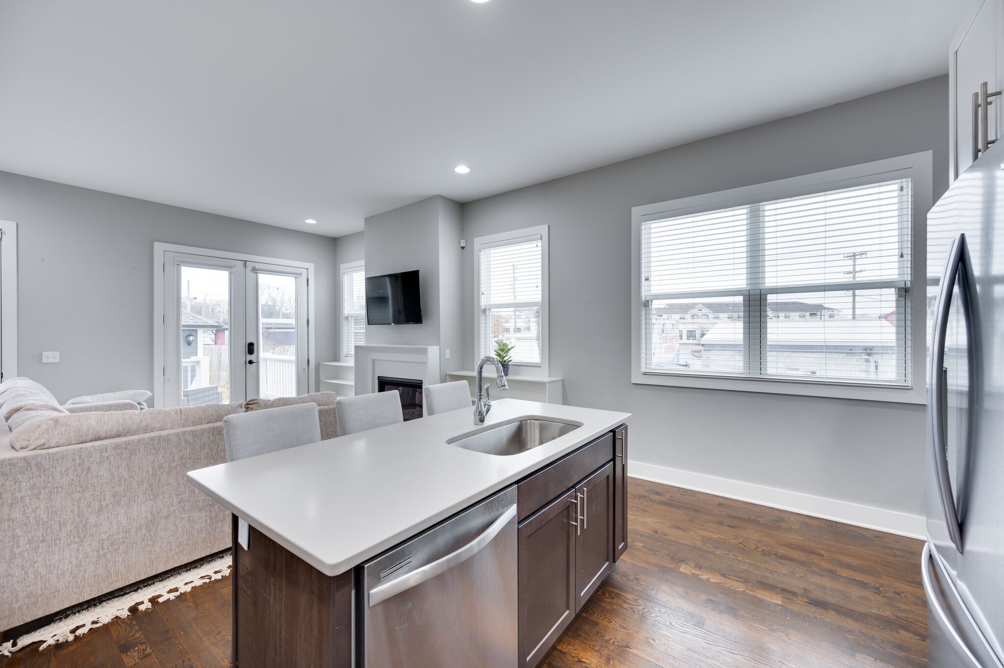 Nashville, Tennessee 37210, United States, 4 Bedrooms Bedrooms, ,3 BathroomsBathrooms,Residential,Active,122976