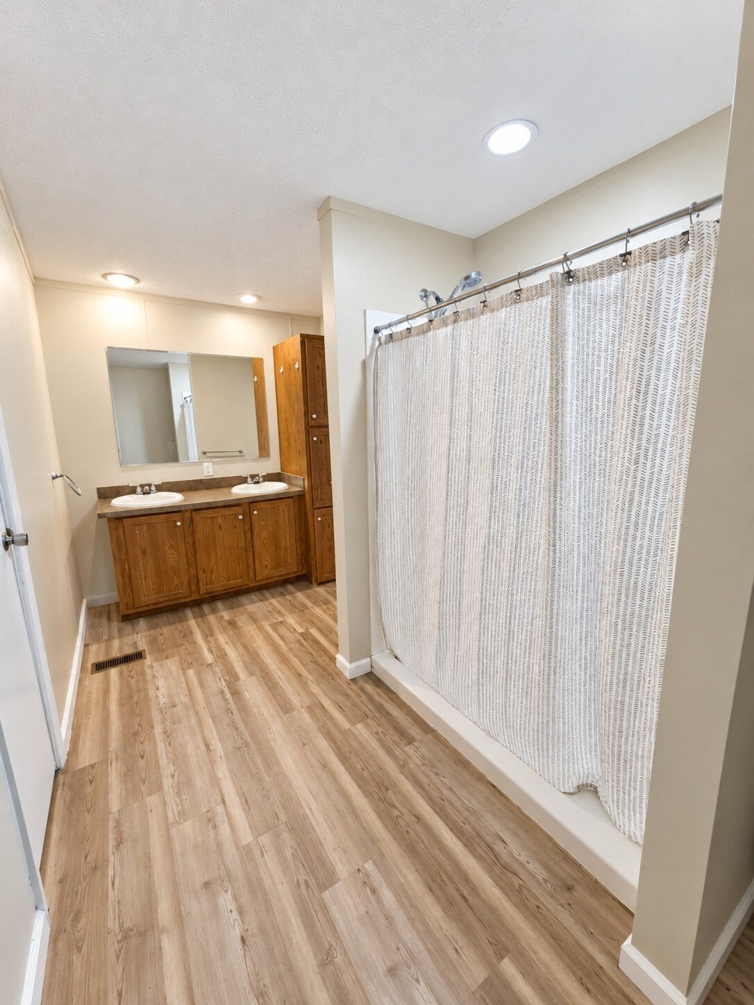 225 Pineview Rd