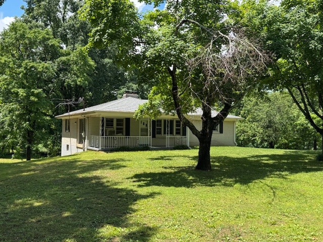 9296 Old Locust Creek Rd