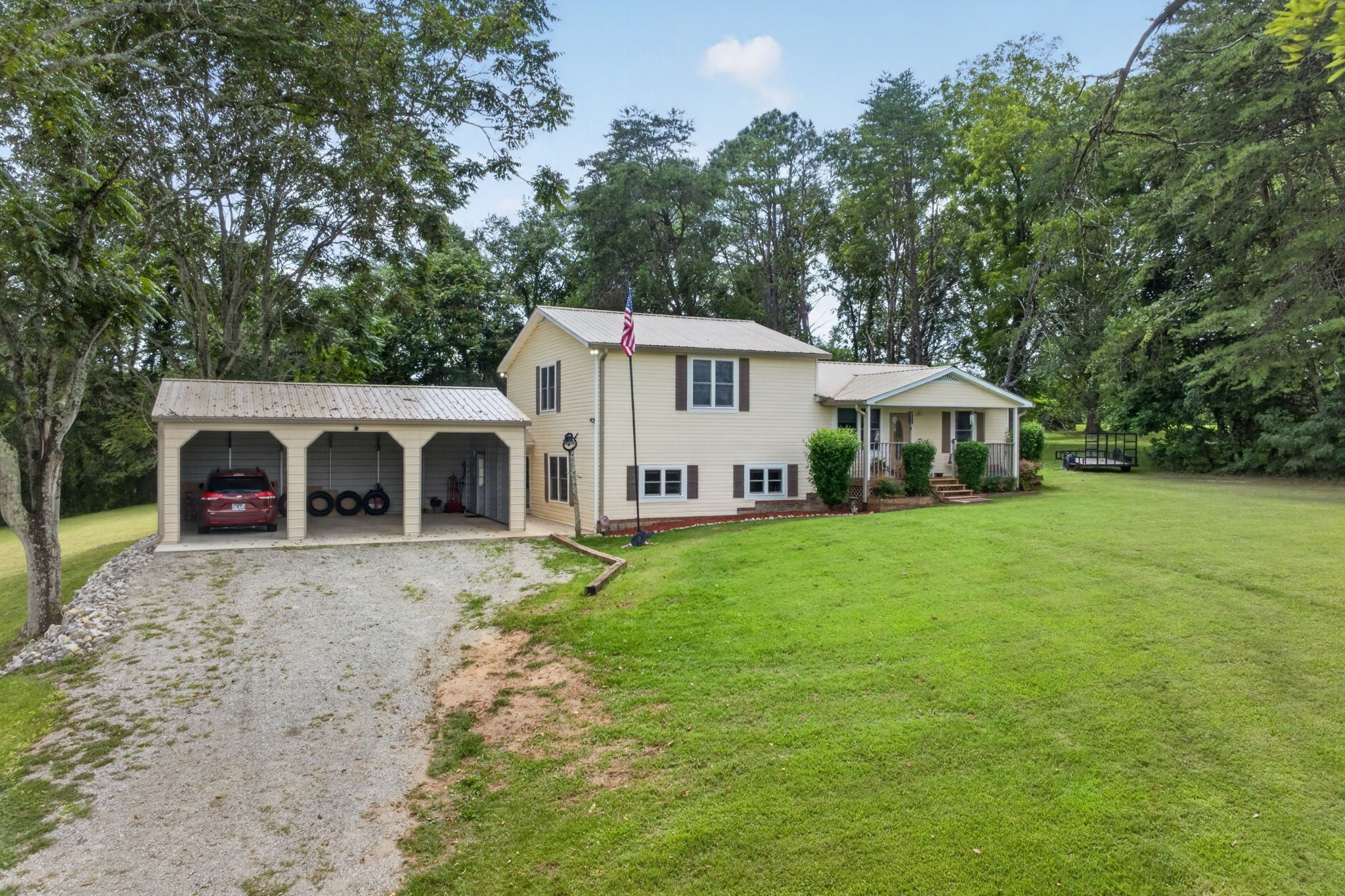 165 E Whitehall Rd