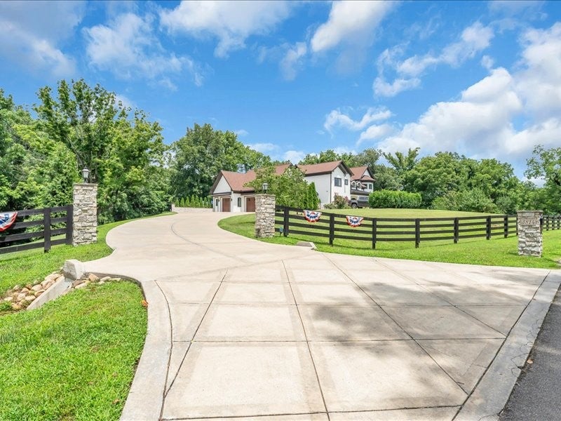 3814 Mistico Lane