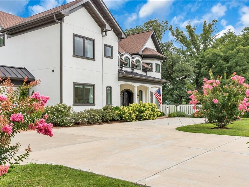 3814 Mistico Lane