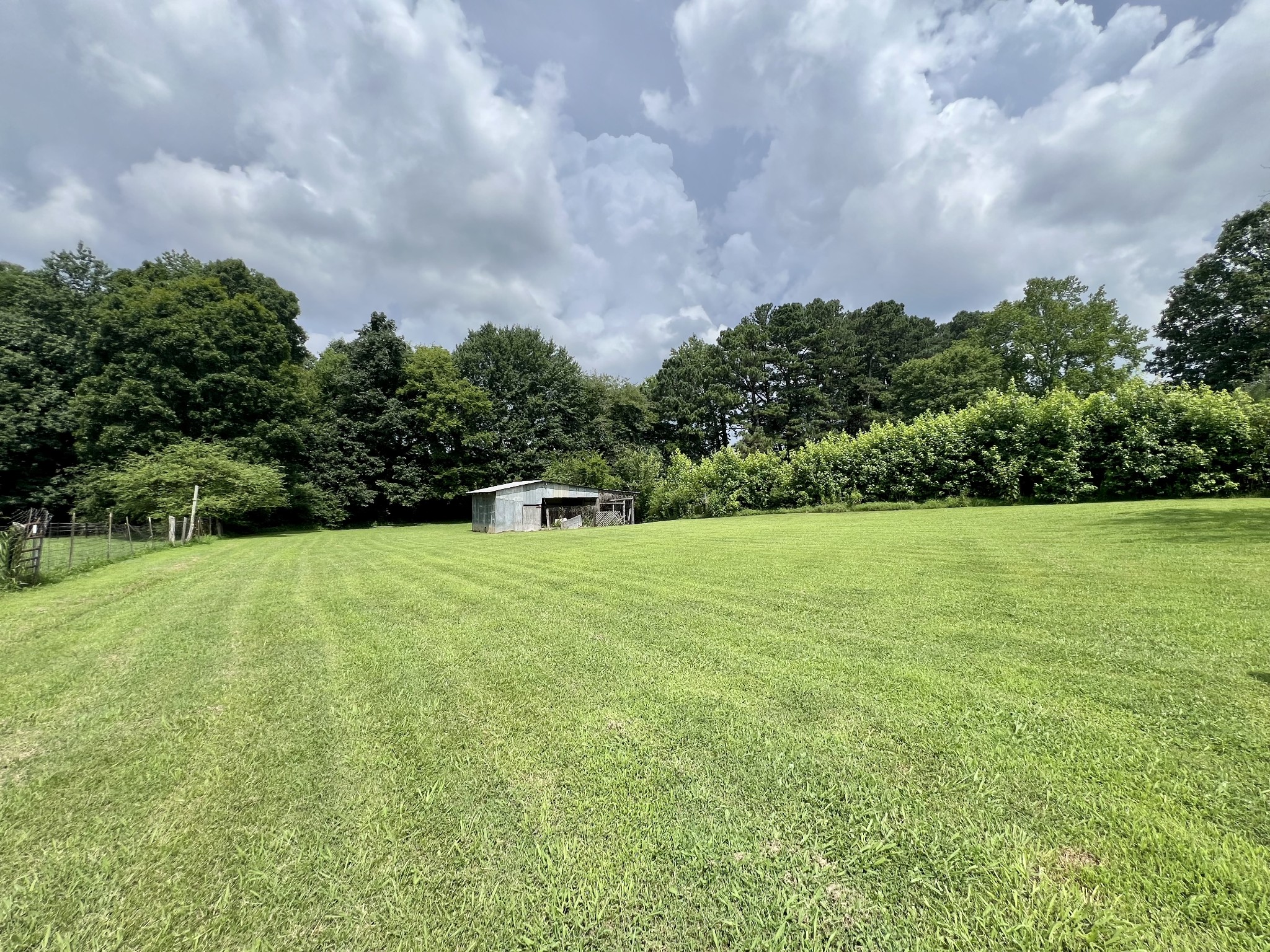 3467 Fall River Rd