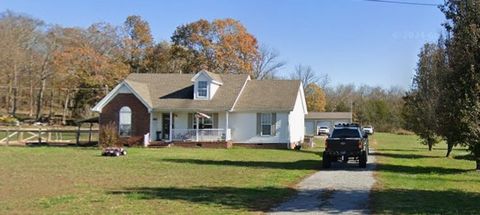 30 Smokey Cir Petersburg TN 37144