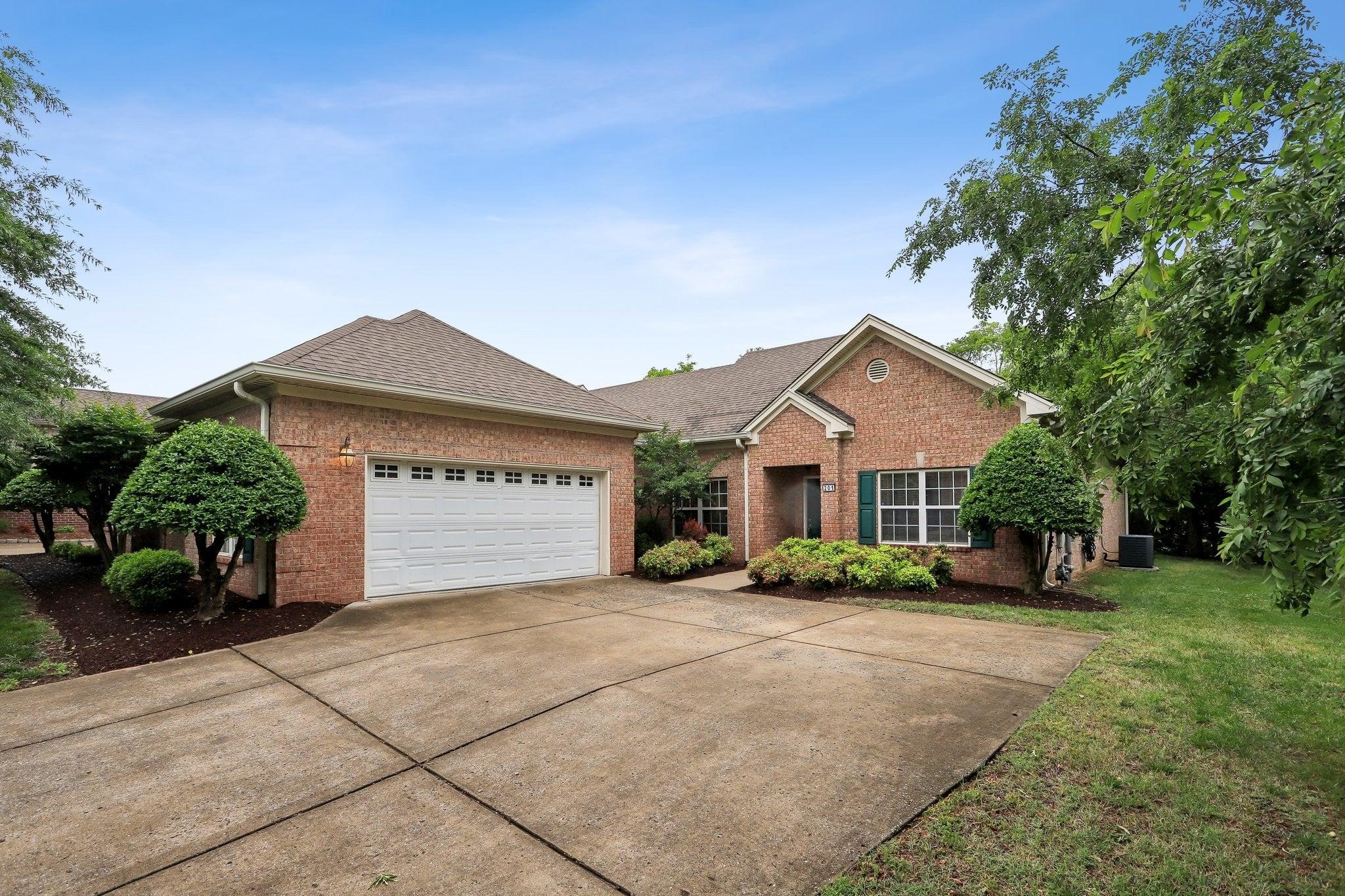 2-bed listing at 201 Wrennewood Ln, Franklin