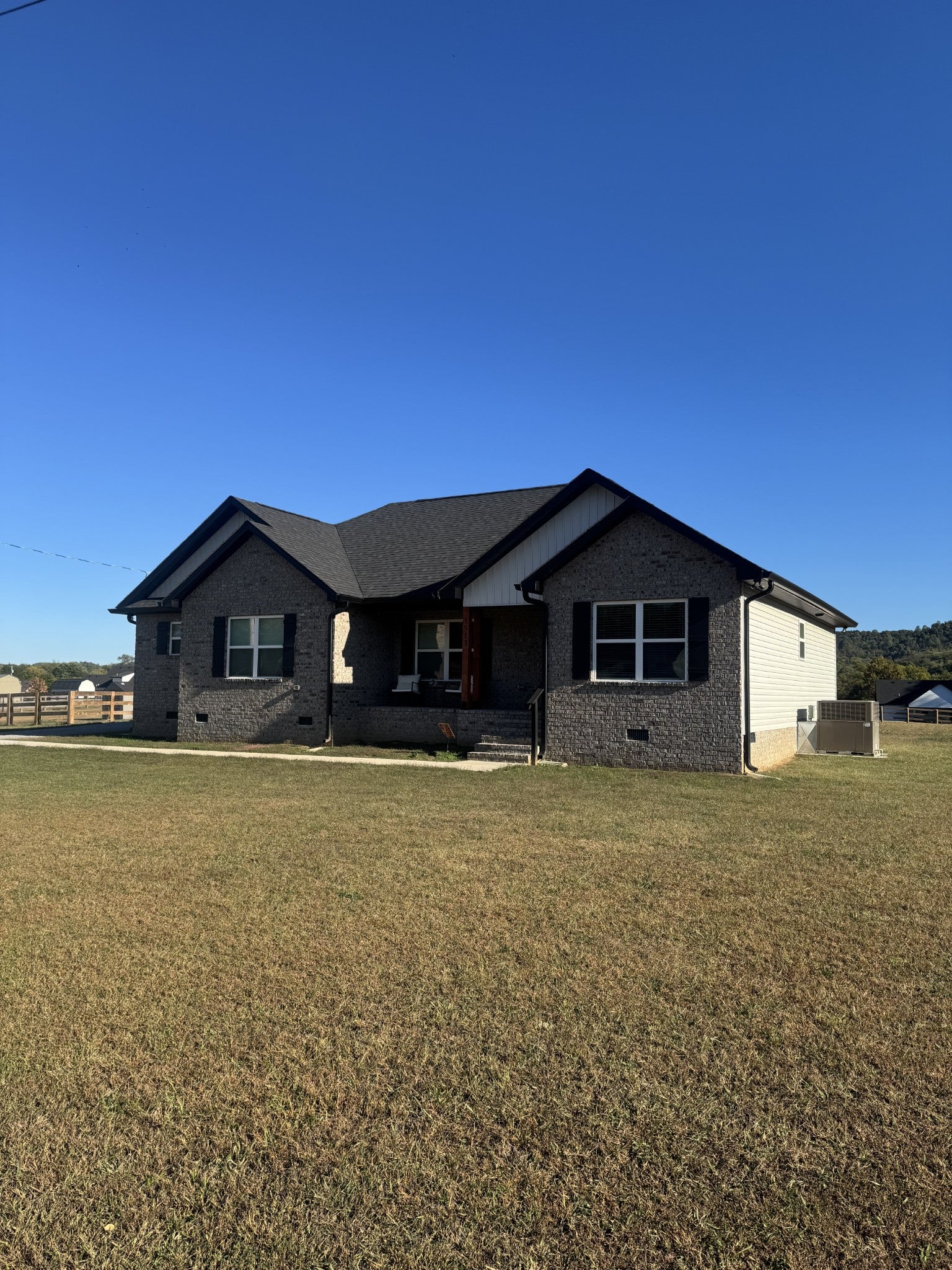 1513 Ellie Claire Way