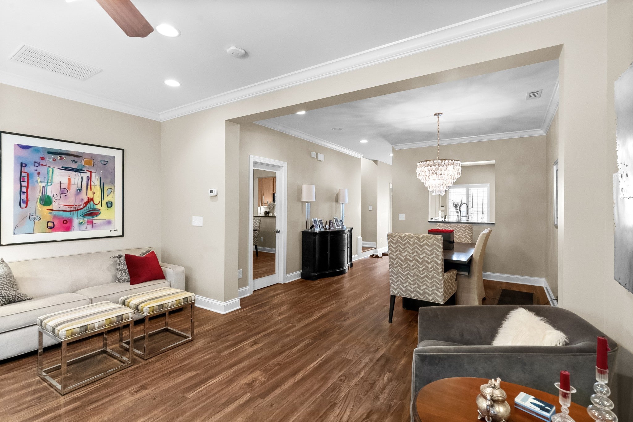 1438 Burnside Dr