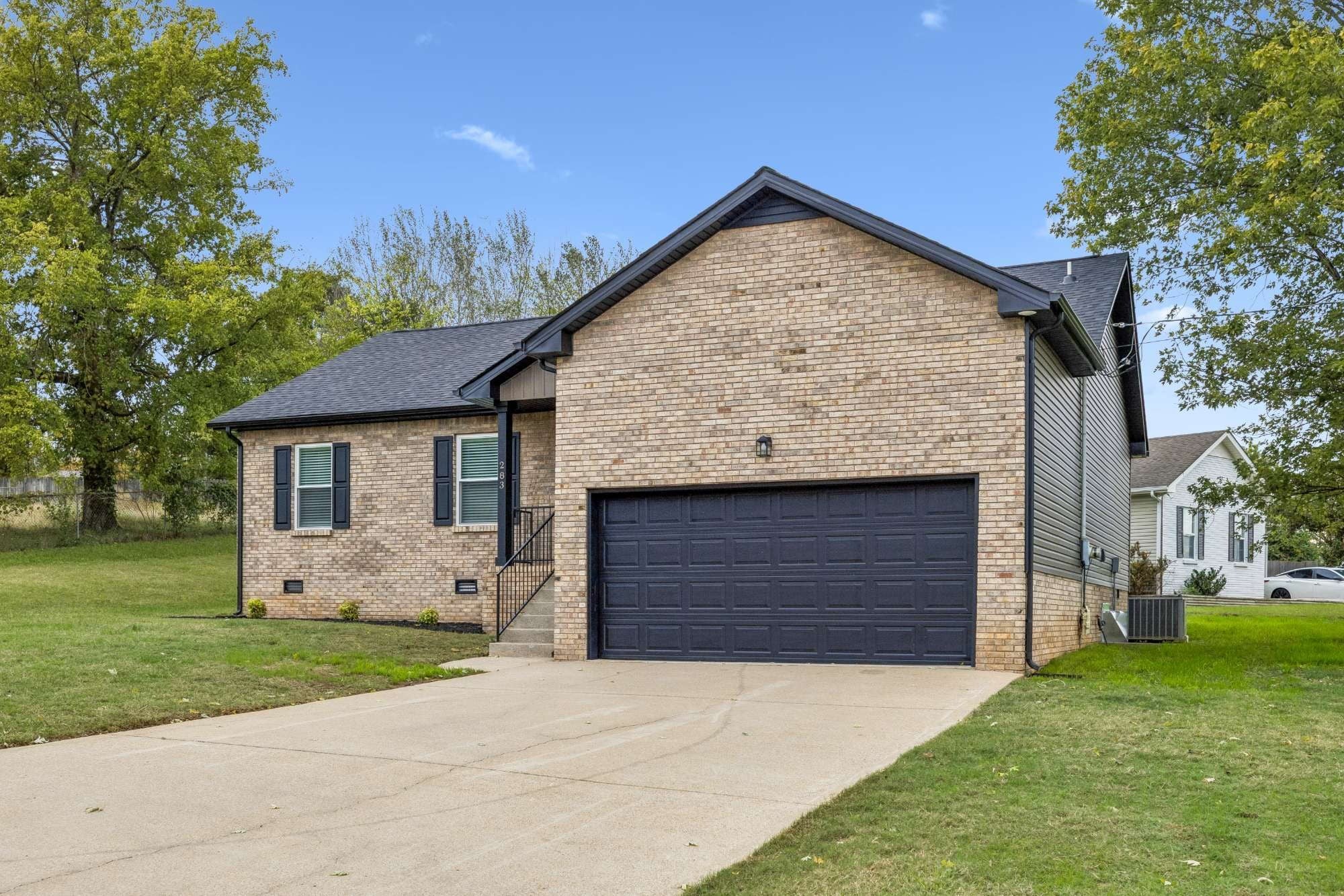 283 Moncrest Dr