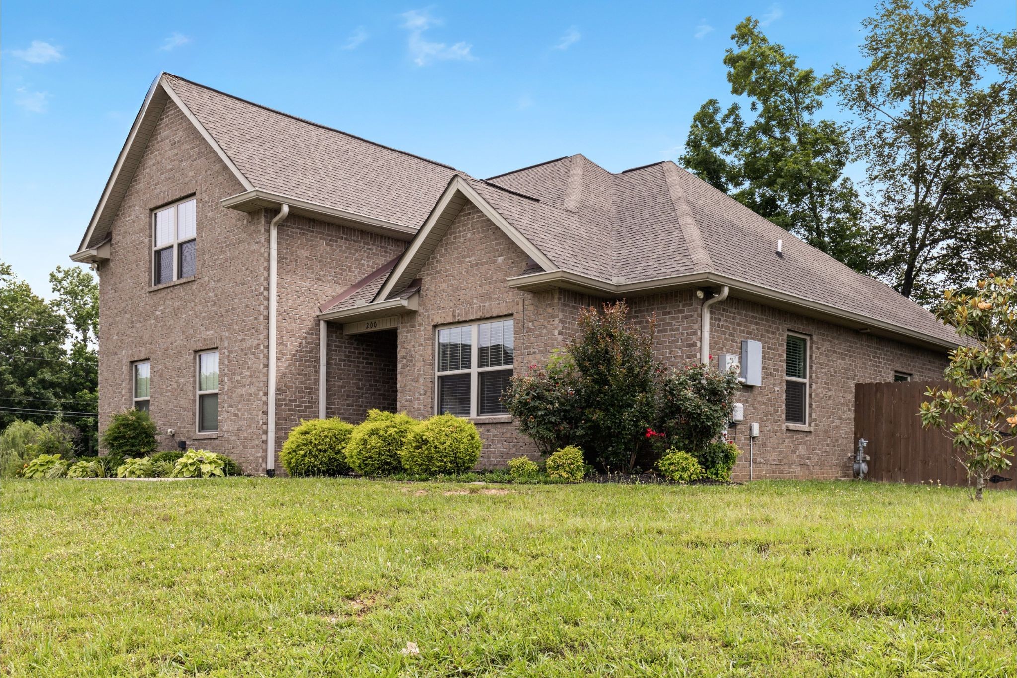 200 Sapphire Dr