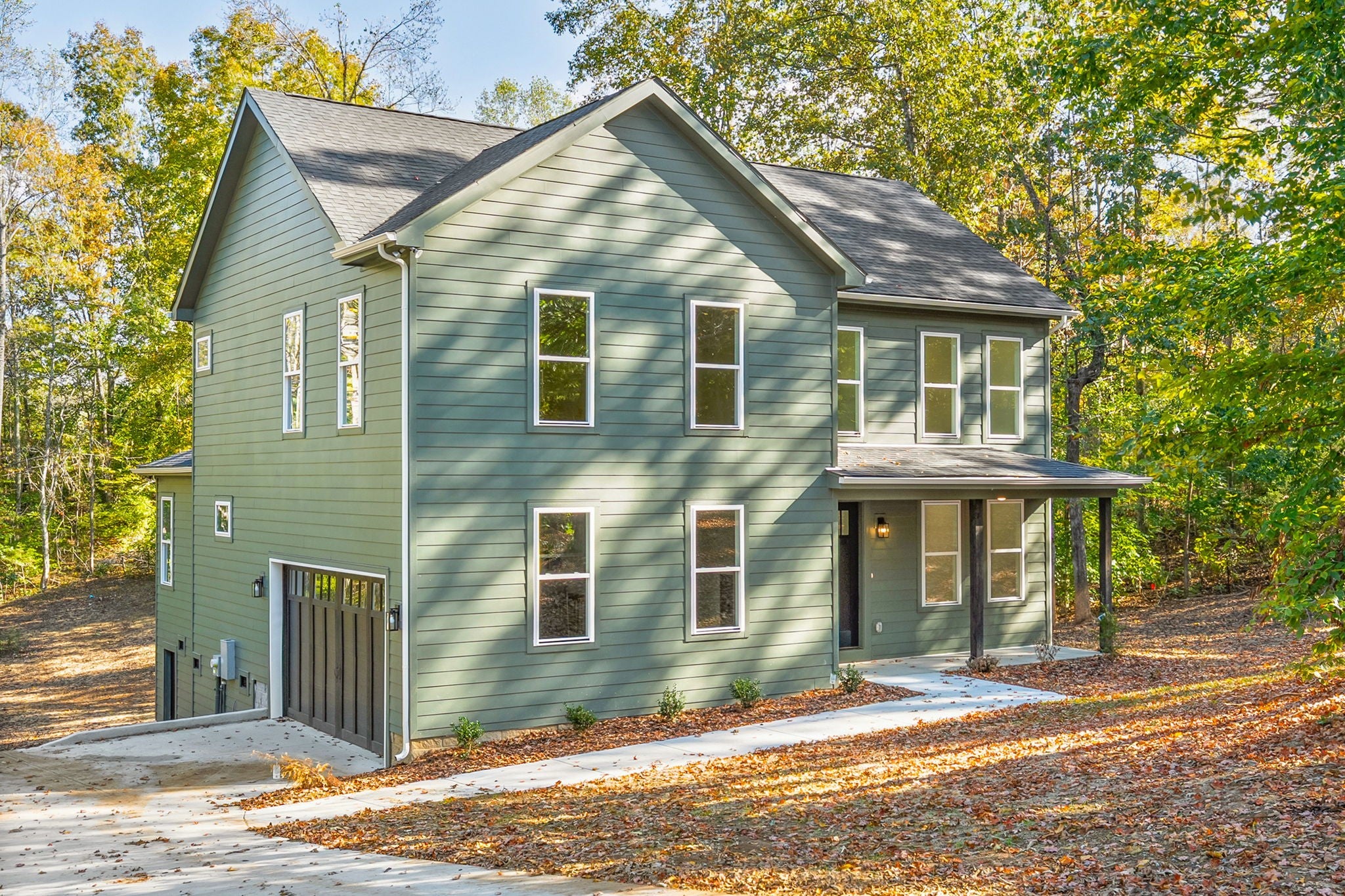 10022 Forest Lane