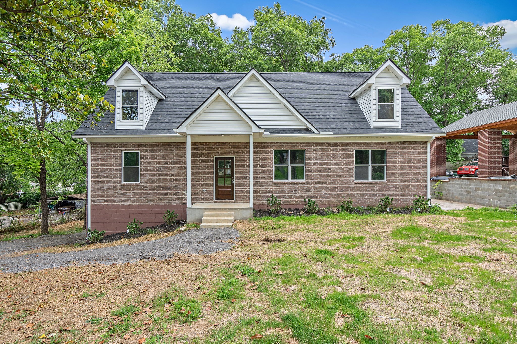View LA VERGNE, TN 37086 house