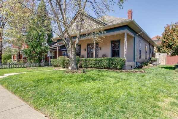 1305 Gartland Ave