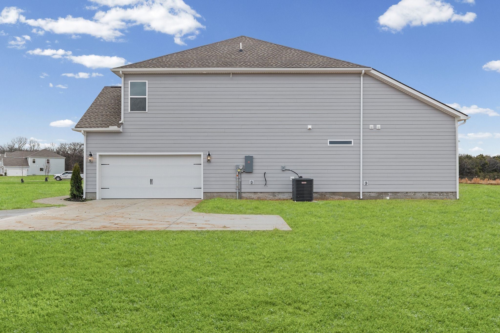 1433 Charles Dr