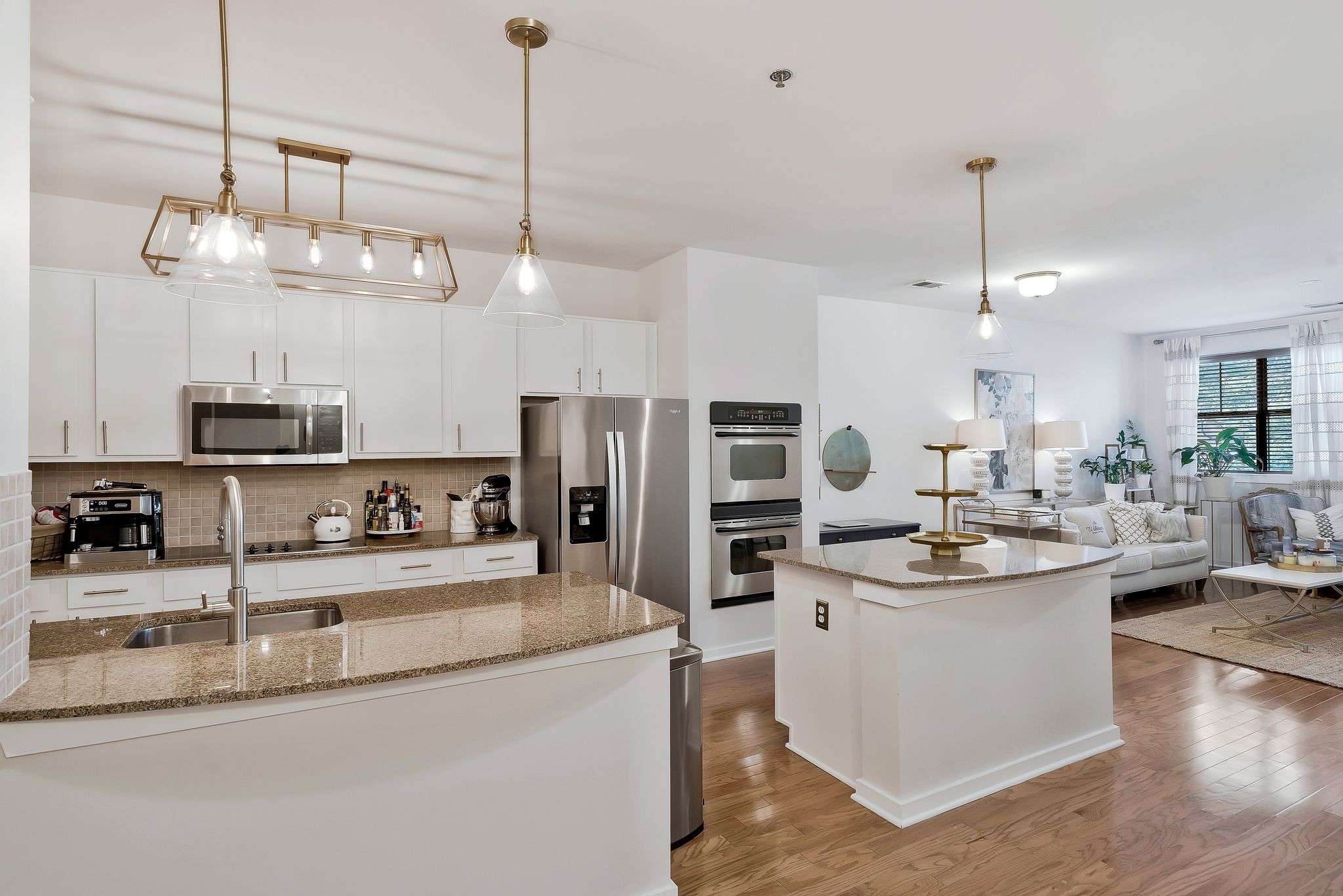 1803 Broadway 201