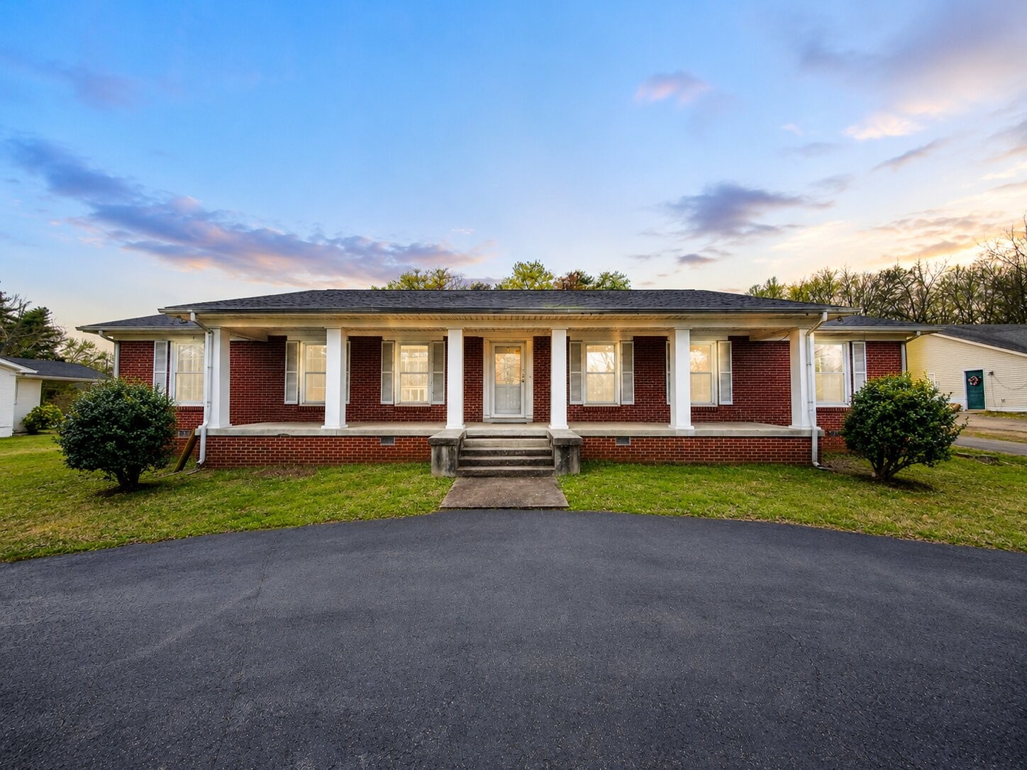 1120 Toddington Drive