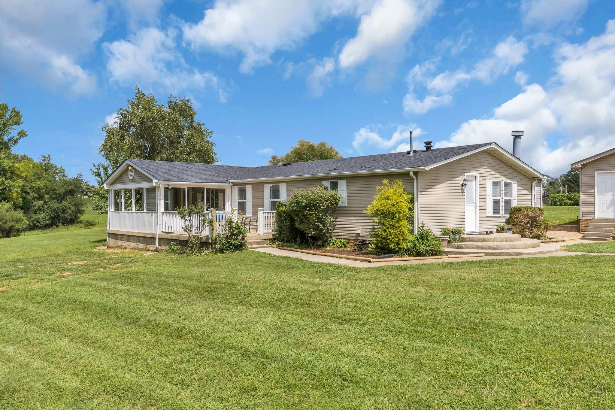 1125 Denny Rd