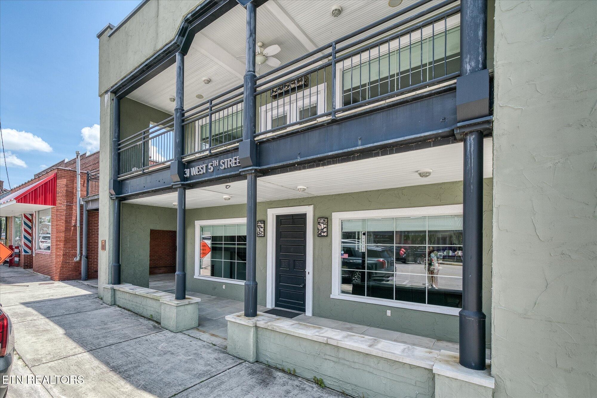 31 W Fifth St