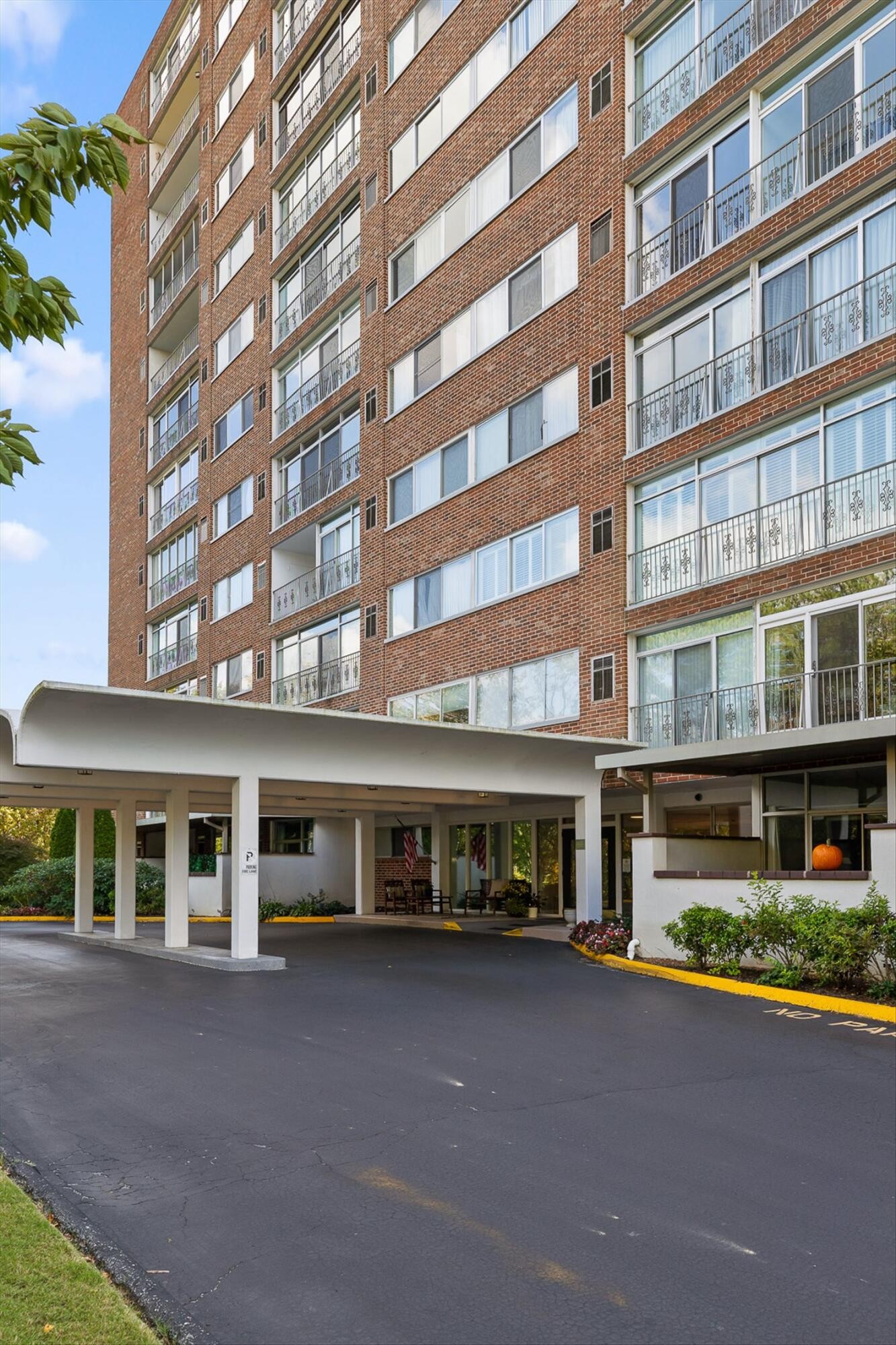 1414 Continental Drive 305
