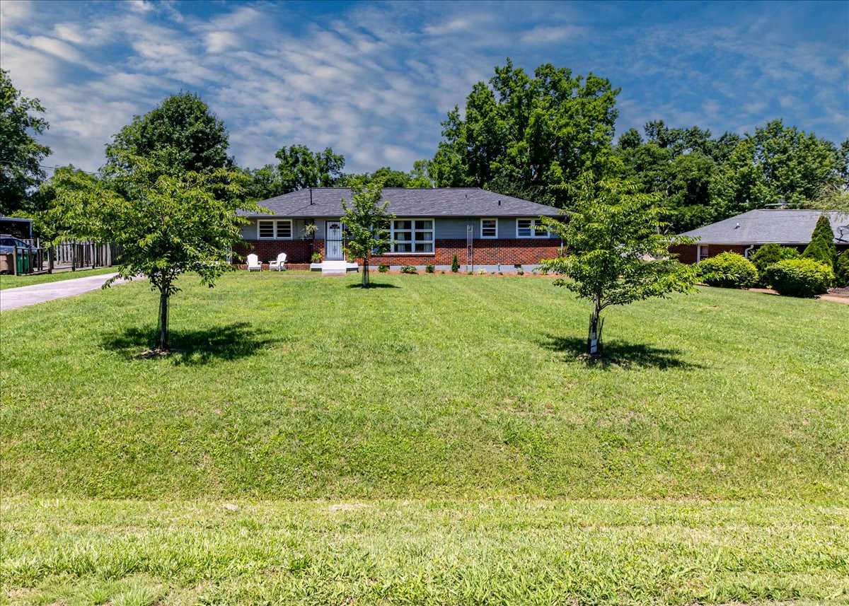 606 Gibson Dr