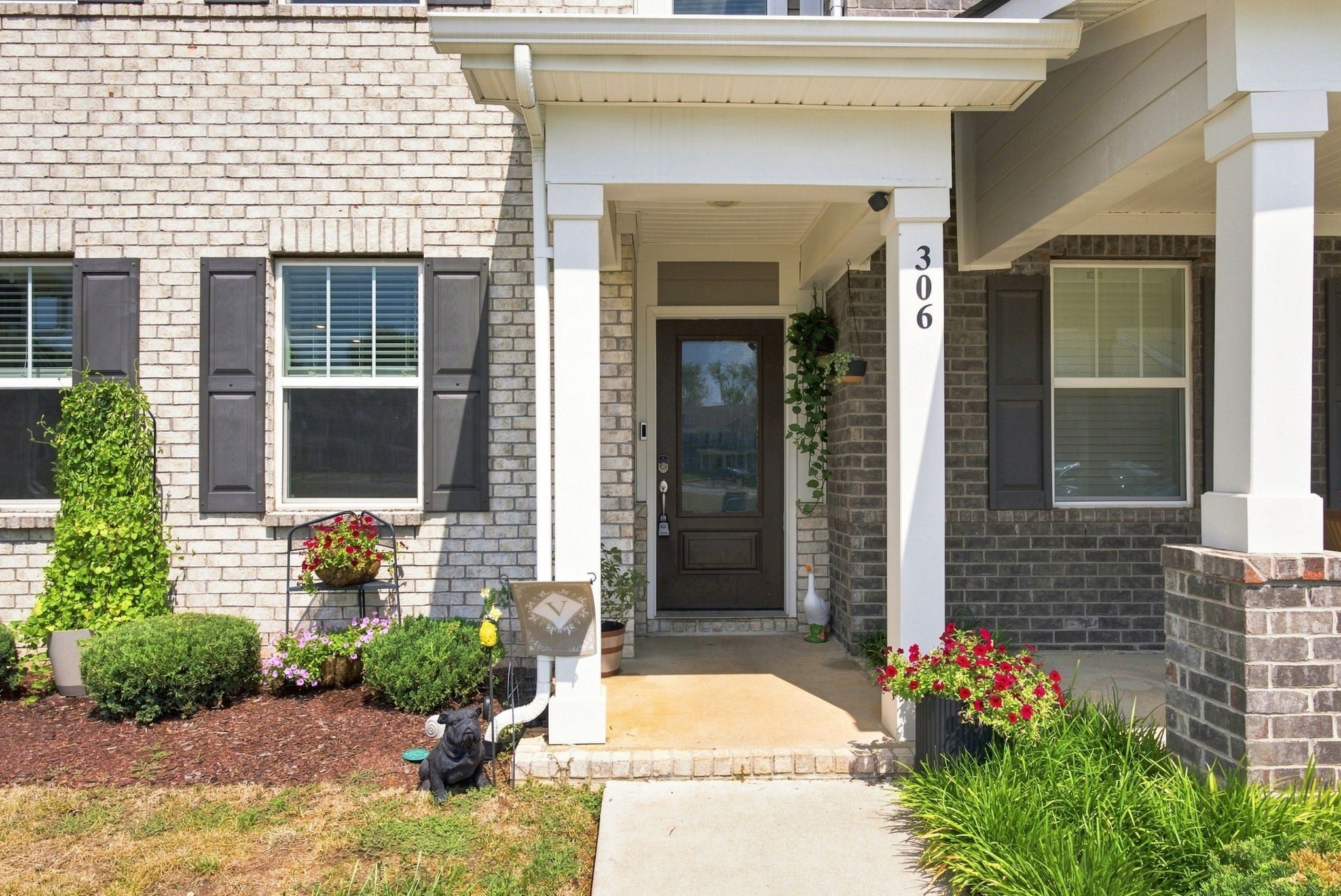306 Lydia Dr