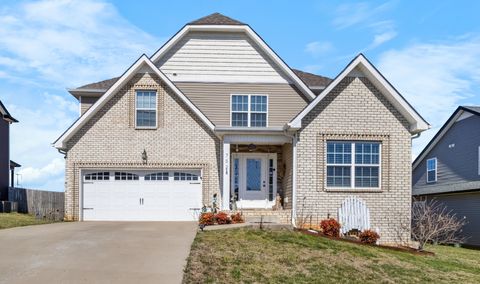 752 Crestone Ln Clarksville TN 37042