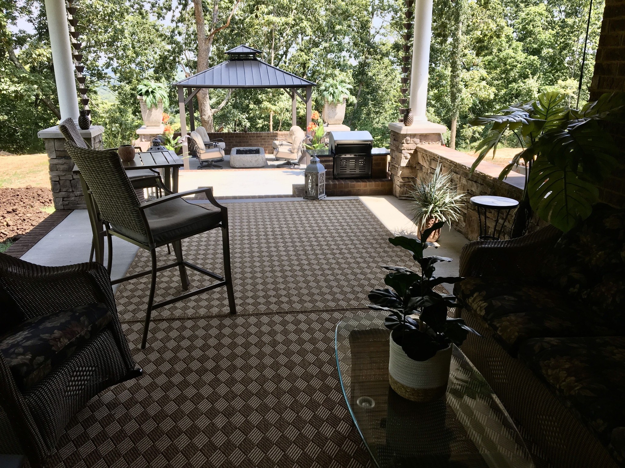 1204 Valarie Ln