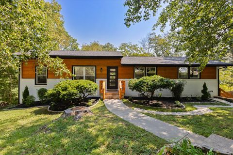 Photo of 1012 Rodney Dr, Nashville, TN 37205 (MLS # 3167404)