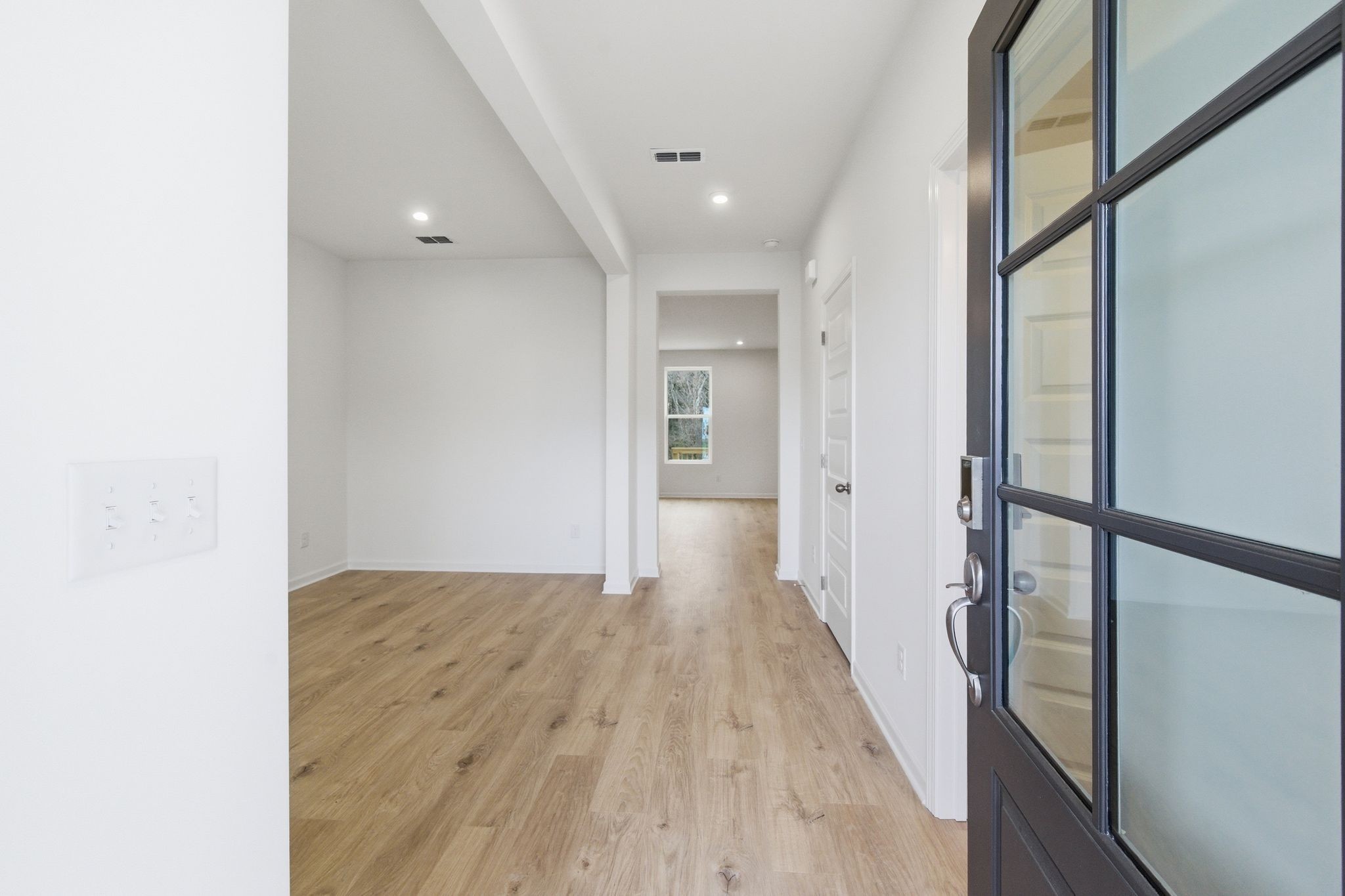 603 Godwin Ct