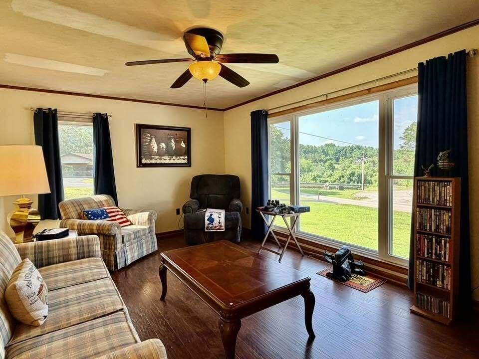 1890 James Ferry Road