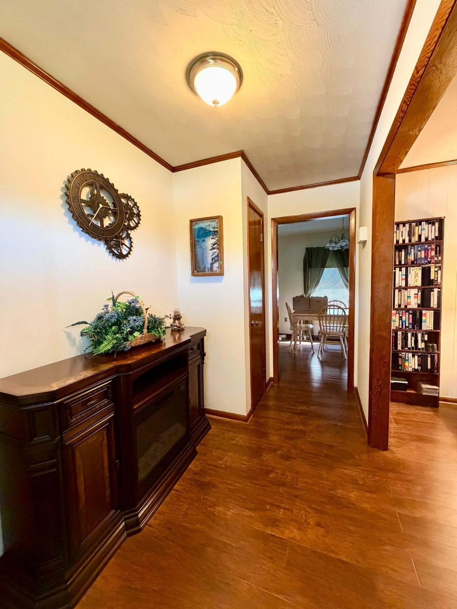 1890 James Ferry Road