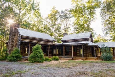 Photo of 4340 Holland Chattoogaville Road, Lyerly, GA 30730 (MLS # 3168200)