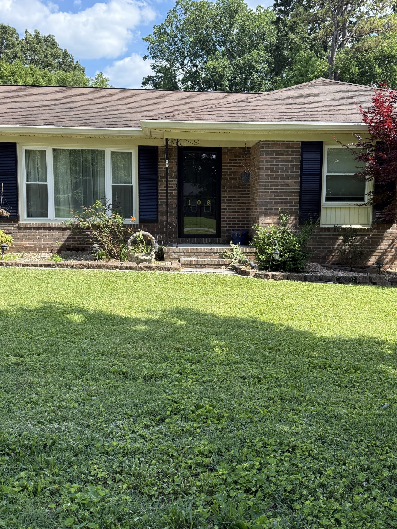 106 Millbrooke Dr