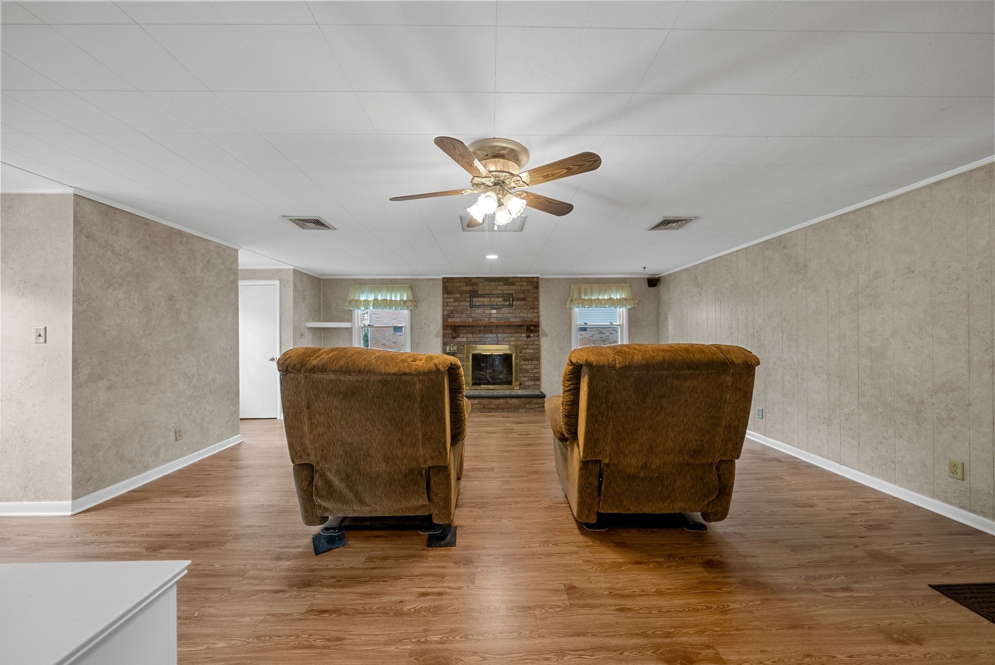 106 Millbrooke Dr
