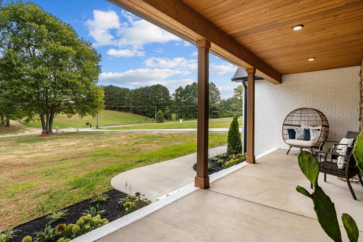 1041 Twin pine Rd