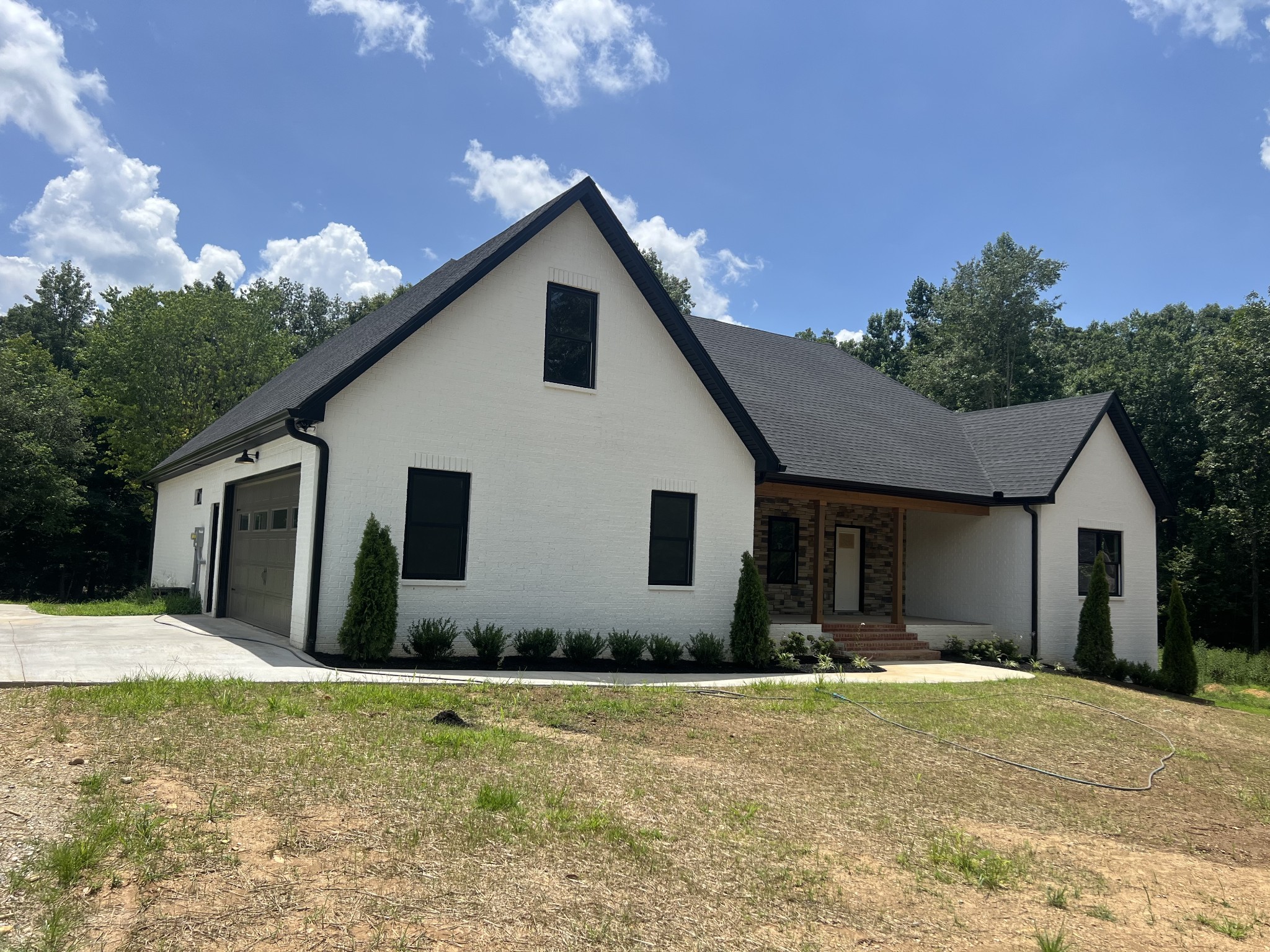 1041 Twin pine Rd
