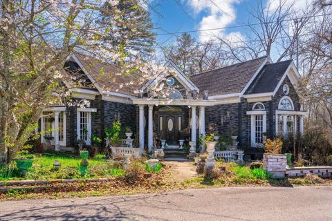 Photo of 1303 Springview Drive, Chattanooga, TN 37421 (MLS # 3150012)