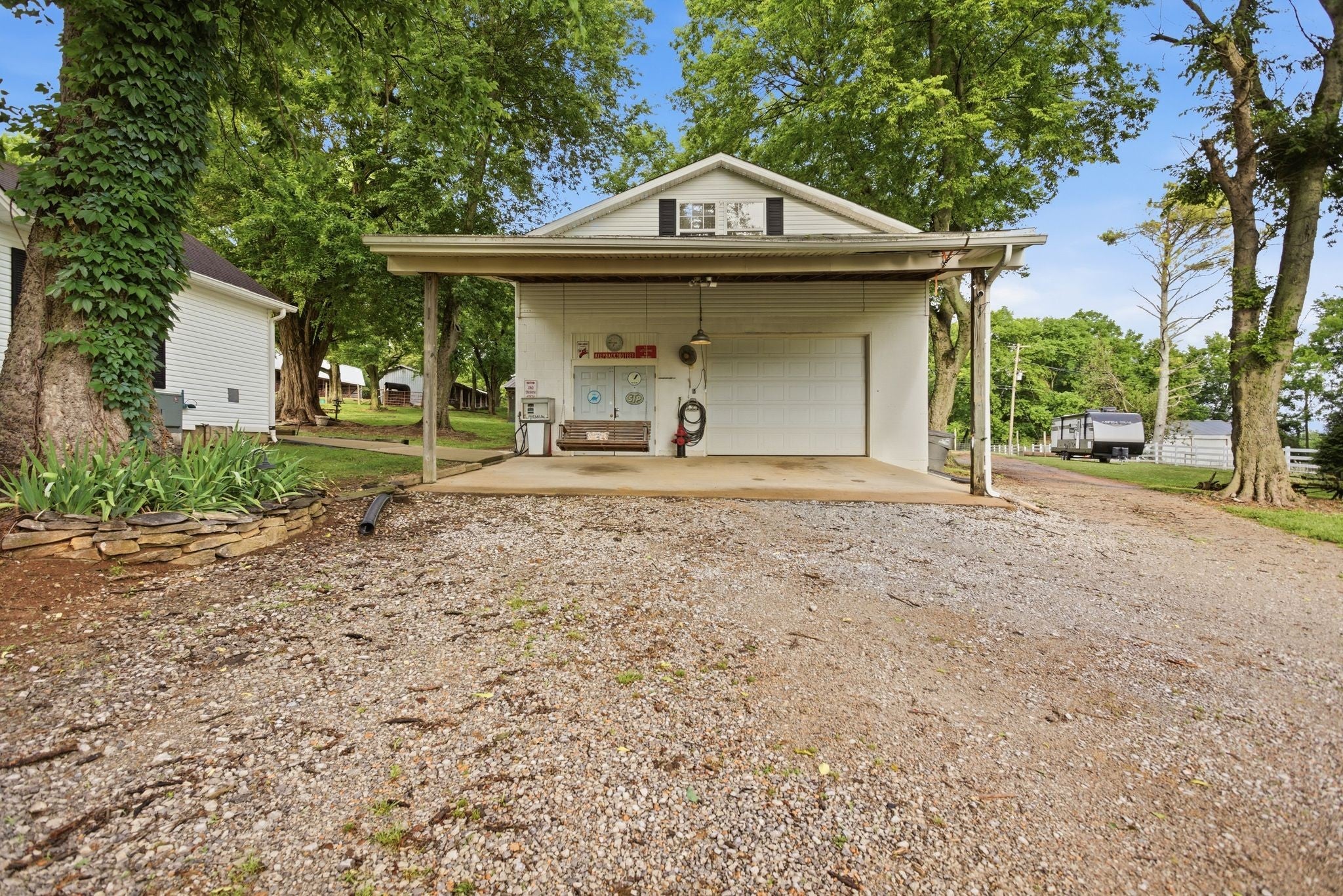 6222 Cayce Ln, Columbia, TN, 38401, USA, 2 Bedrooms Bedrooms, ,1 BathroomBathrooms,Residential,Active,6222 Cayce Ln,3221115