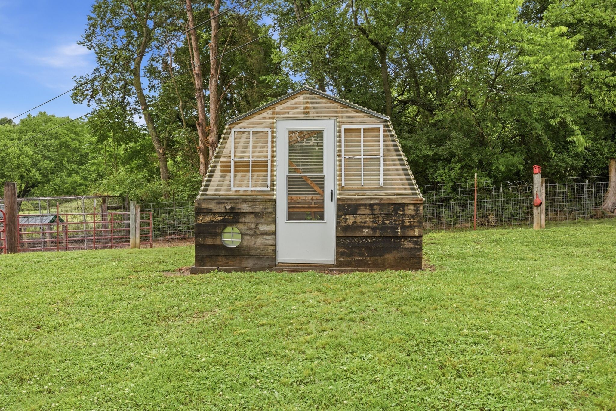 6222 Cayce Ln, Columbia, TN, 38401, USA, 2 Bedrooms Bedrooms, ,1 BathroomBathrooms,Residential,Active,6222 Cayce Ln,3221115