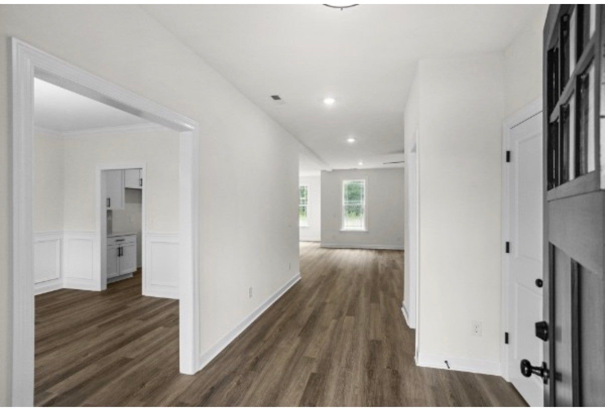 5021 Salient Dr