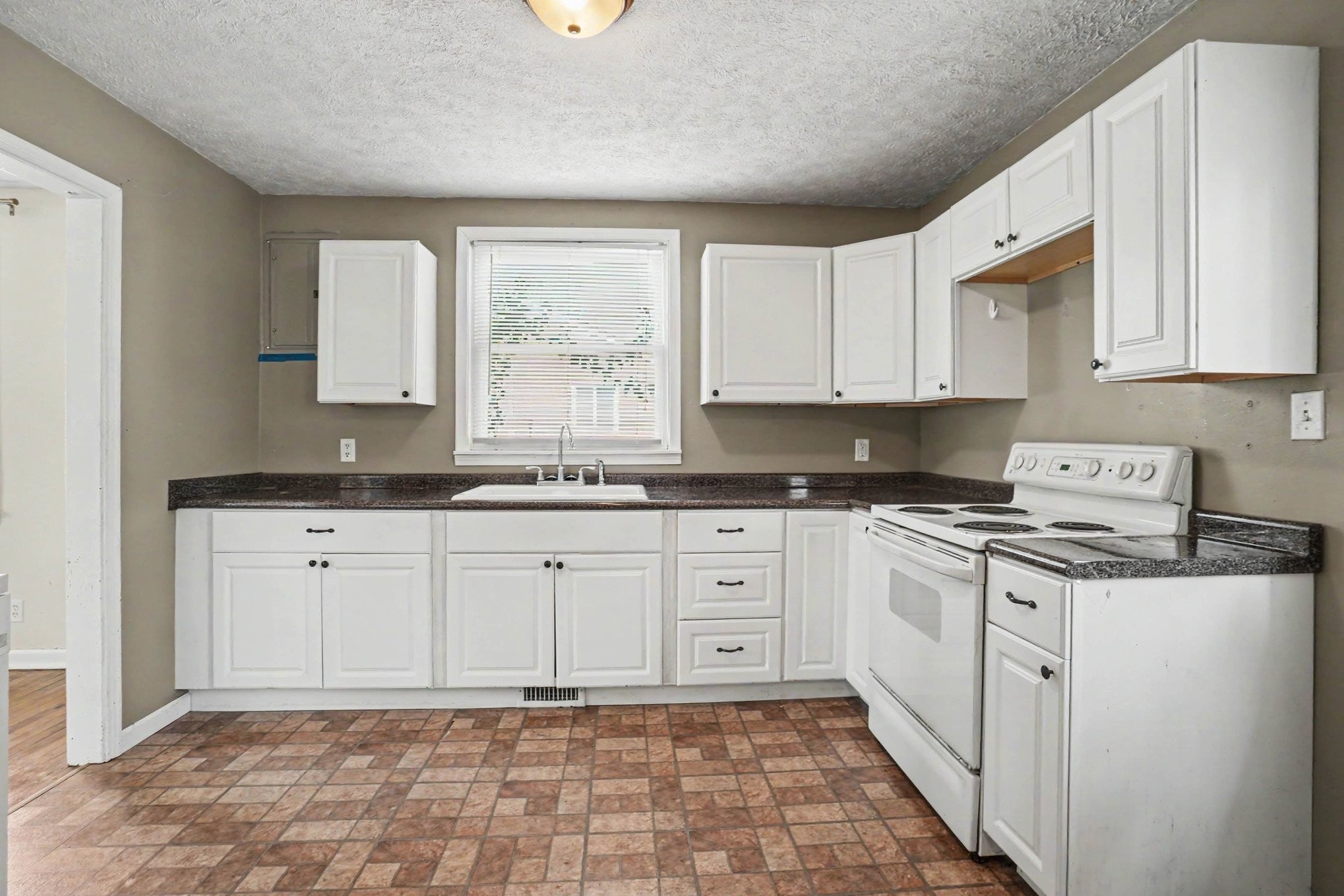 138 Dodge Dr