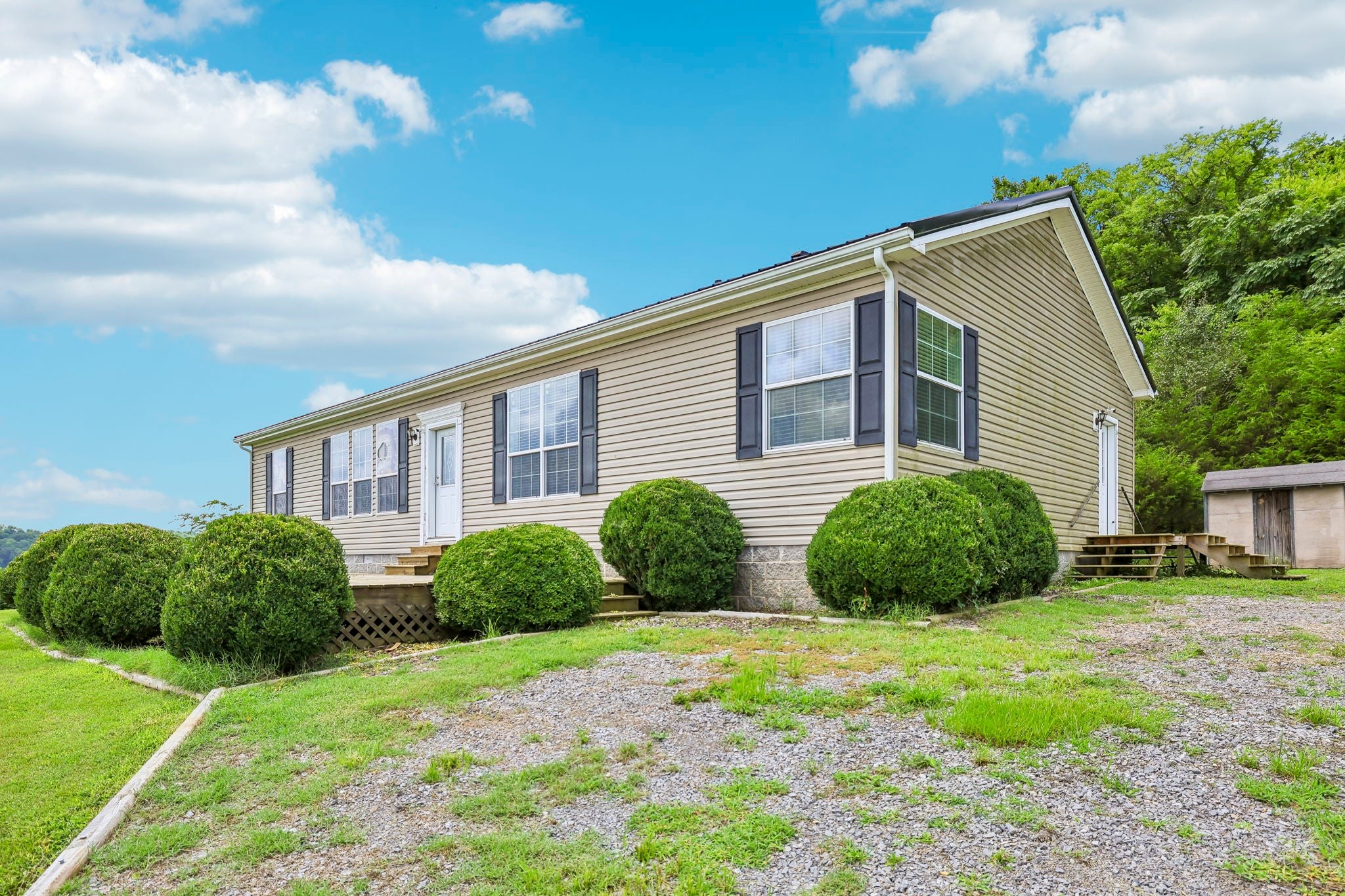 233 Scenic Ln