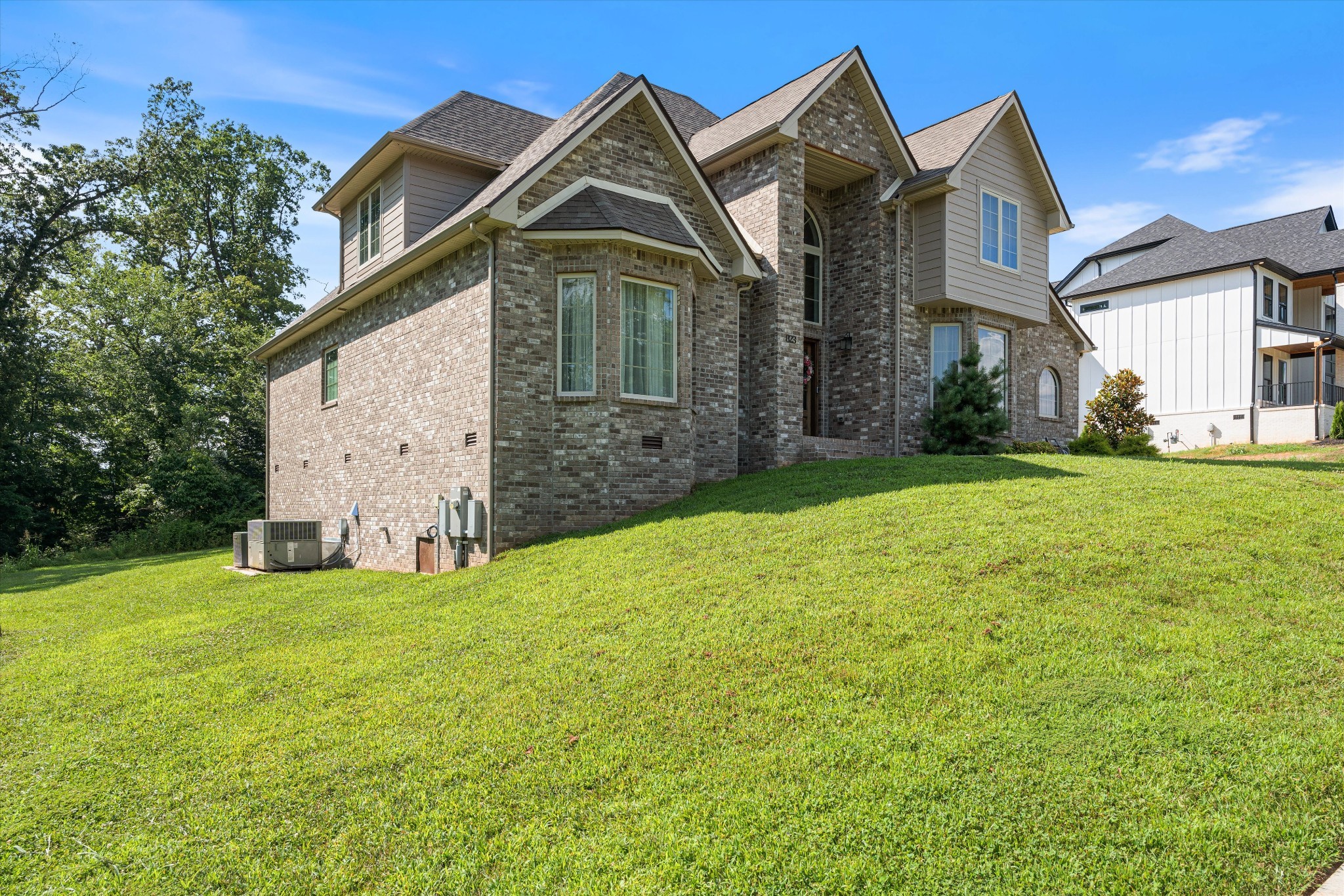 823 Shady Bluff Trail