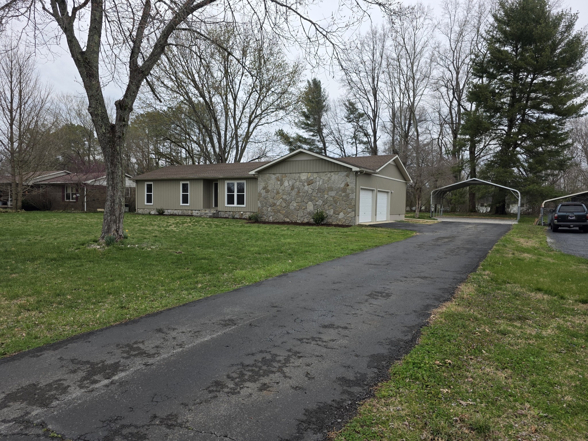 107 Glade Dr