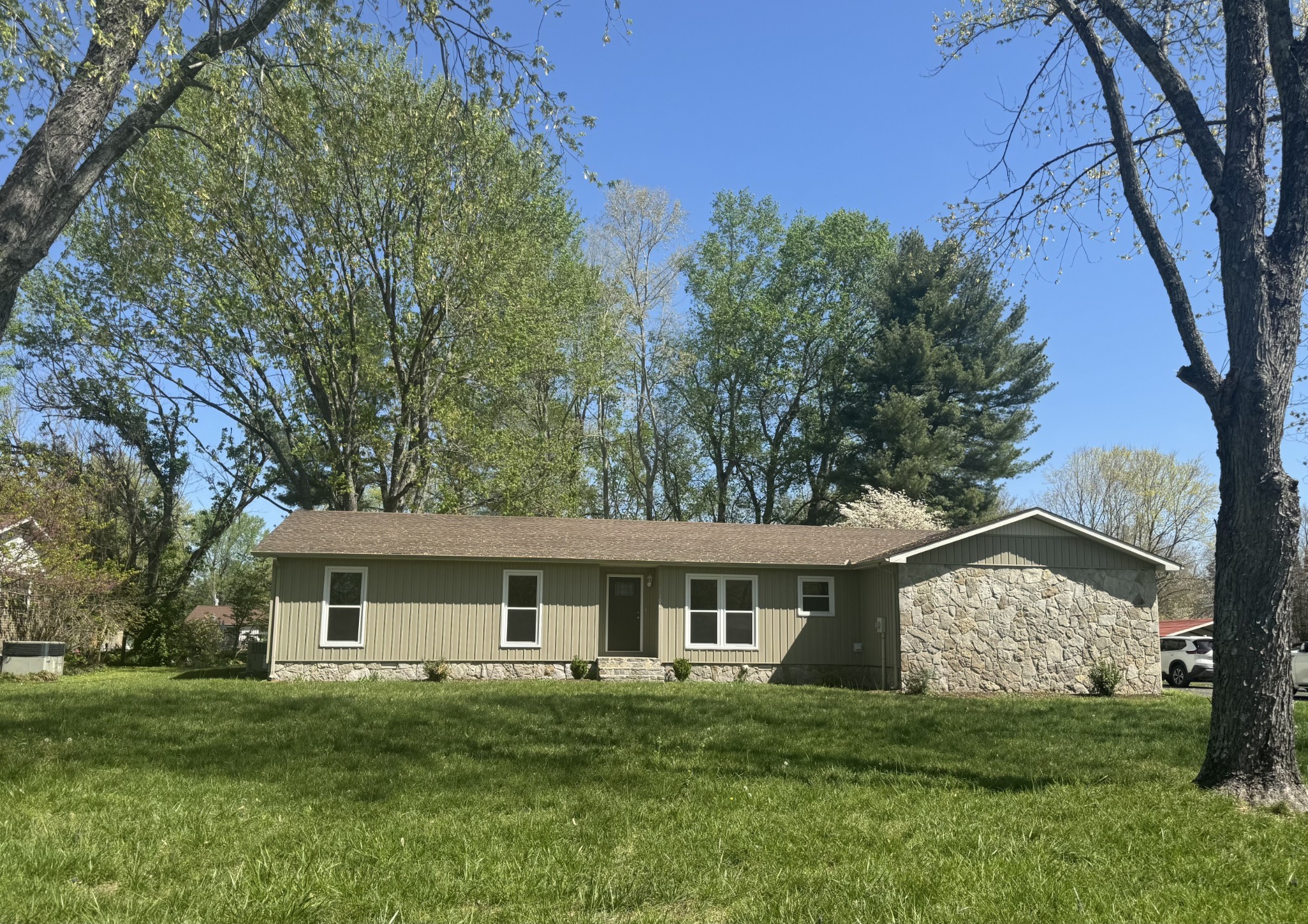 107 Glade Dr