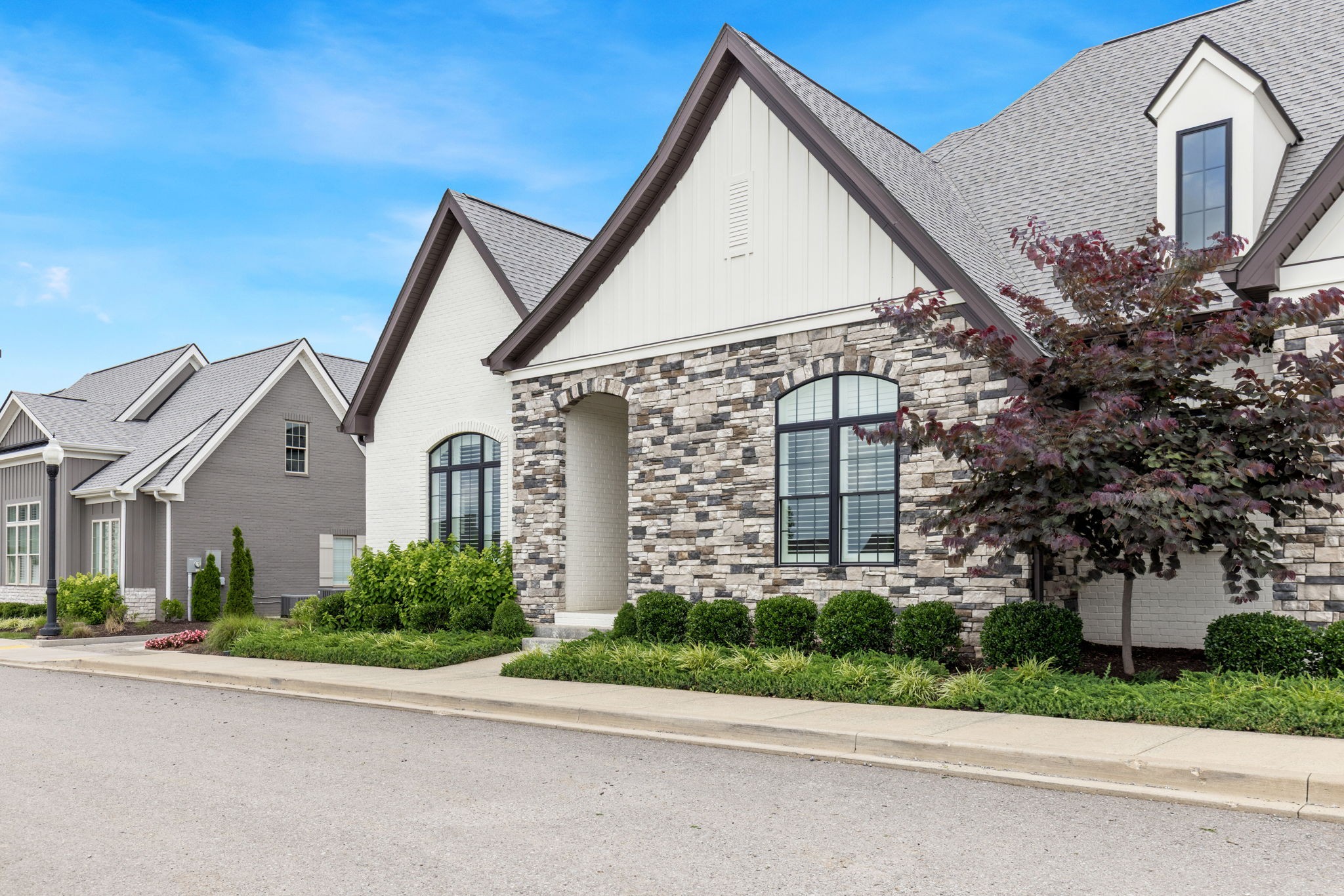 405 Flag Court